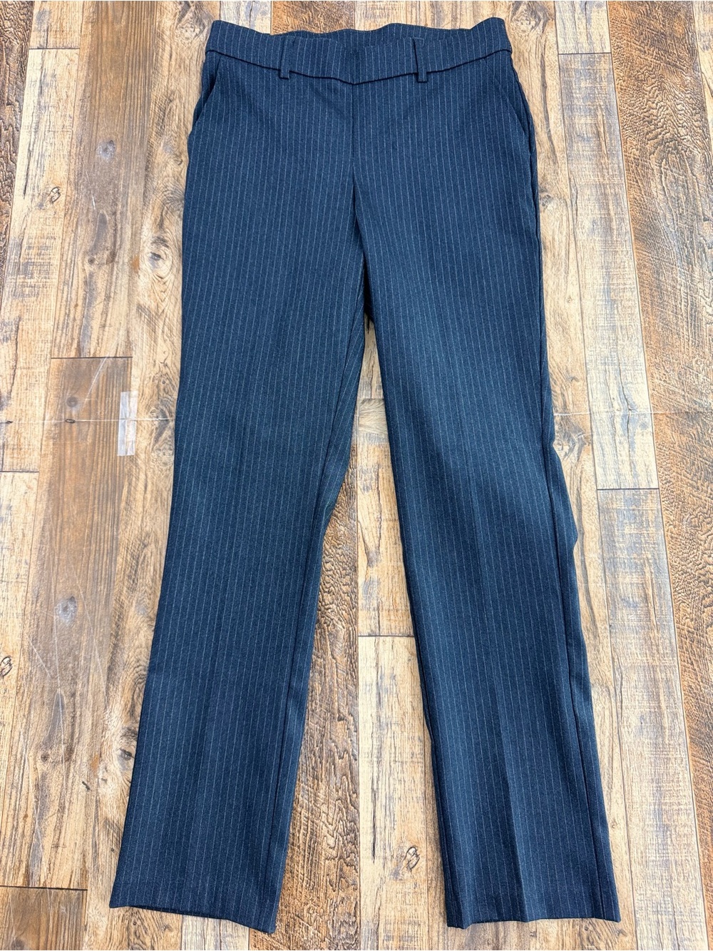 Rafaella Women's Pull-On Belt Loops Stretch Ankle Charcoal Pinstripe Pant Size 4
